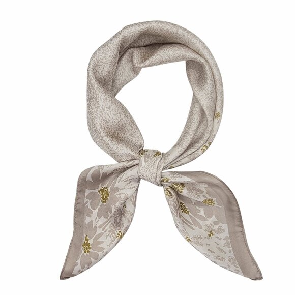 ✨Luxury Silky Square Scarf Beige Gold Floral Garden Print Bandana Wrap Chic New✨ - Picture 2 of 5